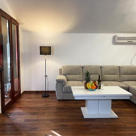 Family Residence Petrovac Exterior photo